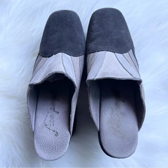 Platform Mule Clog in Two-Tone Gray Suede - Picture 4 of 15